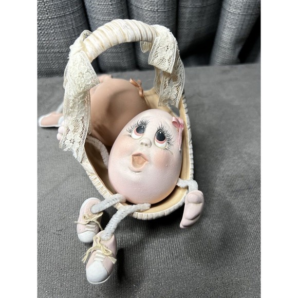 VTG Anthropomorphic Ceramic Egg Pink Shelf Sitter Figures Sleepy Happy Basket - Picture 3 of 16